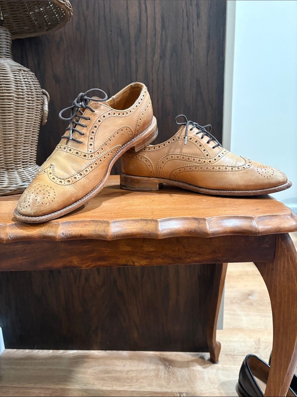 Jack Wills Women's Tan Brogue Flats with Wingtip Detailing